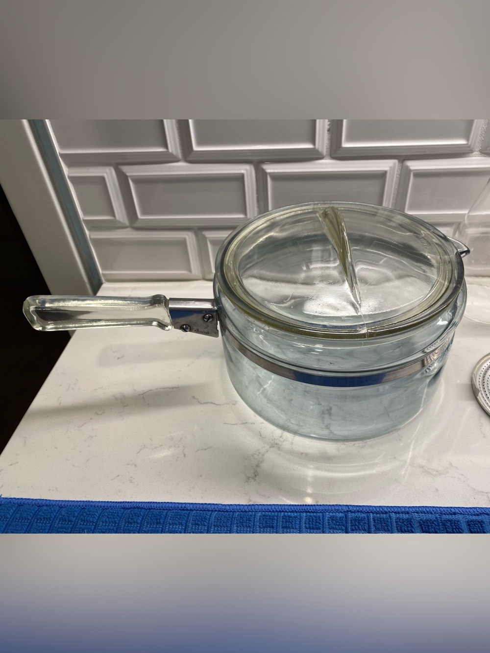 Antique PYREX Flameware 2 Qt Saucepan with lid 7324 B
